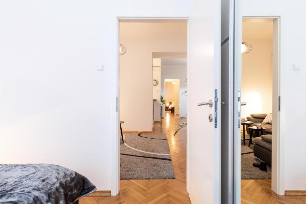 Lea And Maks'S City Apartment Urban Stay Zagreb Exterior photo